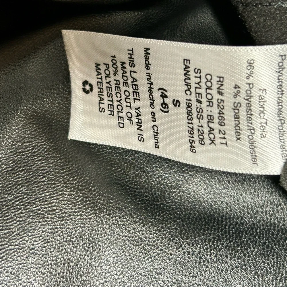 Women’s small faux leather stretch pants - Picture 8 of 9